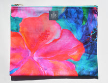 Load image into Gallery viewer, Hawaiian Escape Medium Pouch