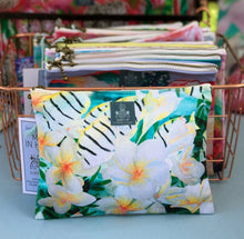Load image into Gallery viewer, Plumeria & Manini Small Pouch