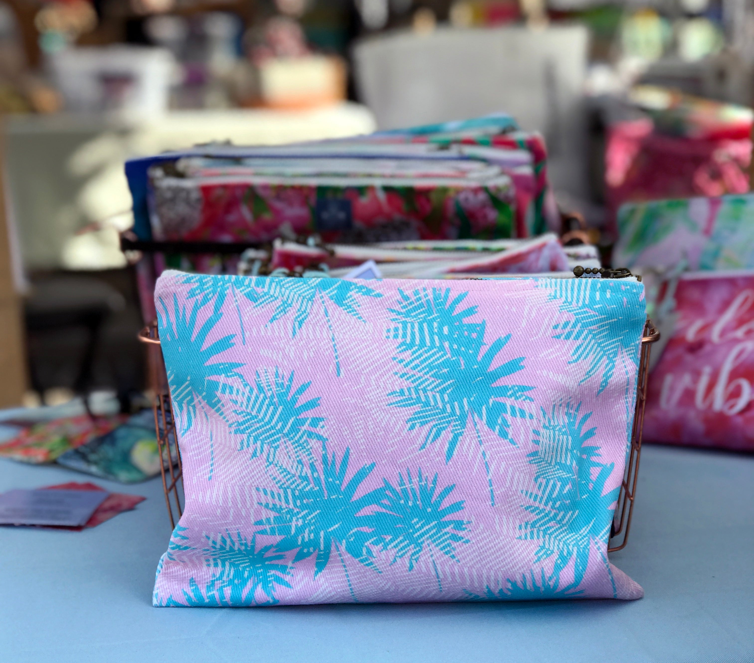 Tropical Fan Leaf Pouch (Sm/Med)