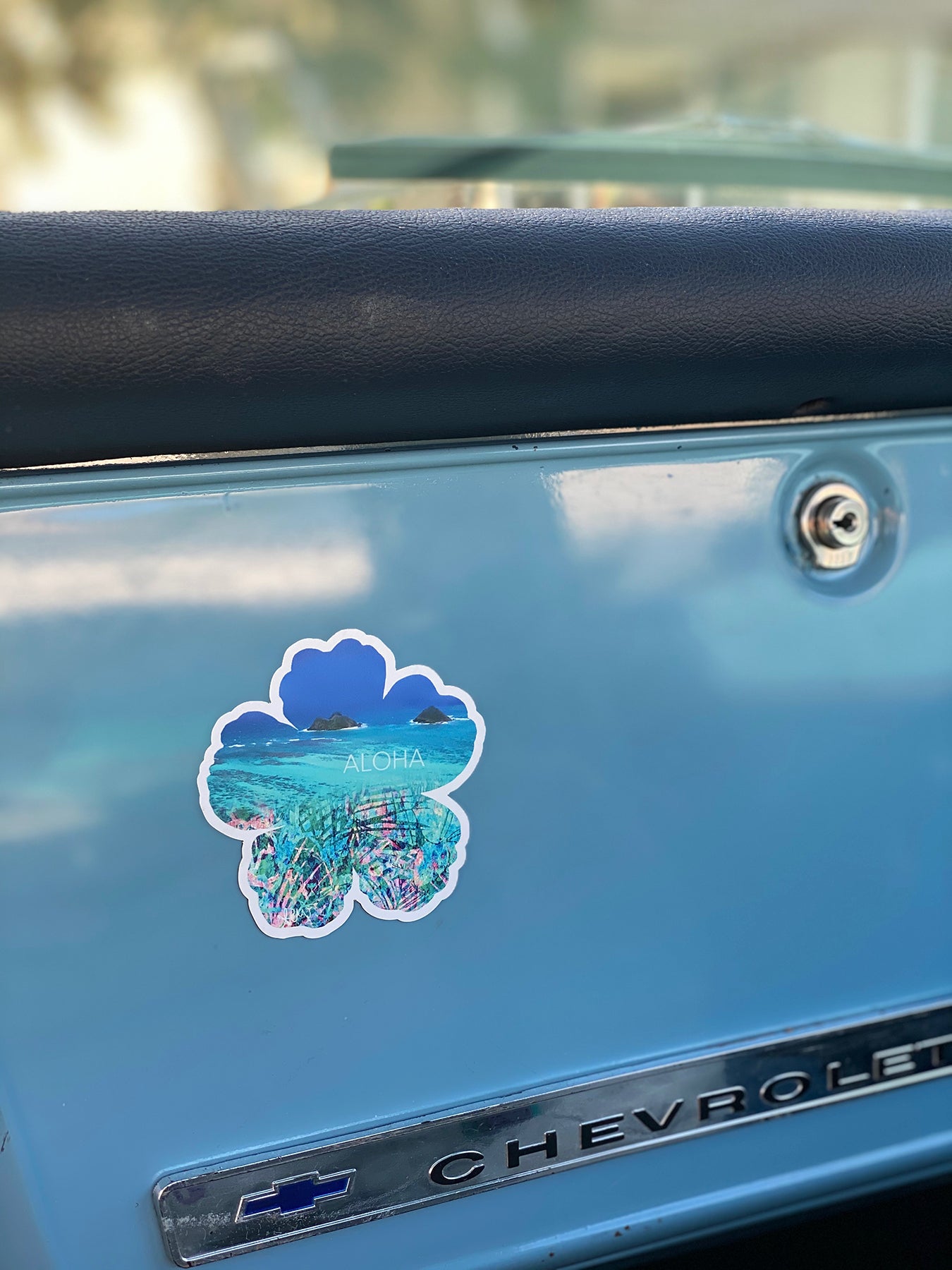 Hibiscus Sticker - Mokulua Island