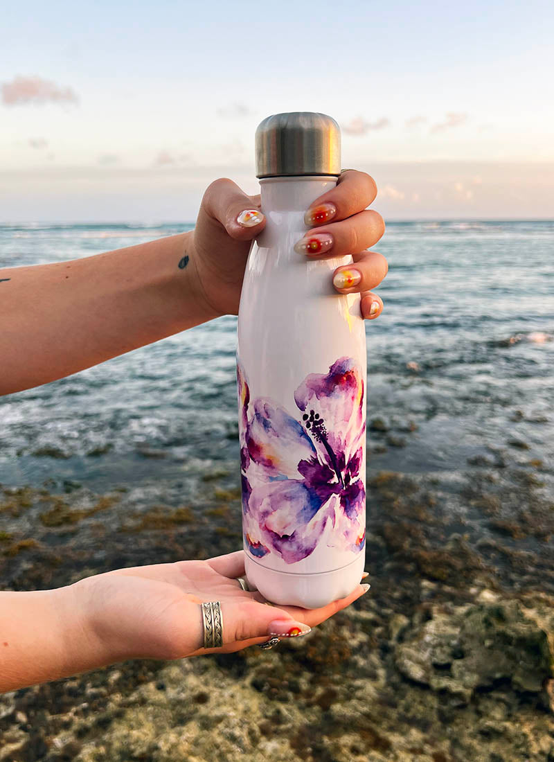 https://aubreyemi.com/cdn/shop/products/WildHibiscusWaterbottle_800x.jpg?v=1669265337