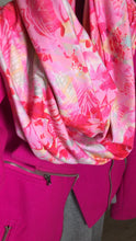 Load image into Gallery viewer, Aloha Blooms Infinity scarf